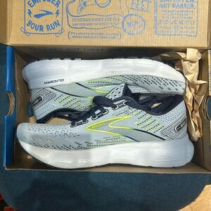 Brooks Glycerin 20
Women’s Size 10